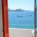 Capt Sotos * Klima (Milos)