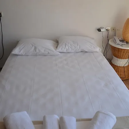 Capt Sotos Klima (Milos)